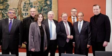 وزير الخارجية يلتقي البرلمان الألماني لتعزيز الشراكة والقضايا الإقليمية