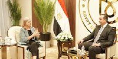 رئيس هيئة الرعاية الصحية يبحث تعزيز الشراكات المصرية البريطانية لتطوير منظومة التأمين الصحي الشامل