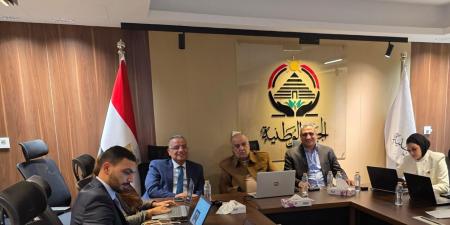 على مدار الساعة.. غرفة عمليات الجبهة الوطنية تتابع سير الانتخابات.. والأمين العام للحزب يجري اتصالات بالمحافظات