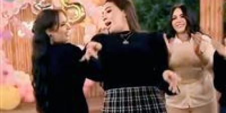 من الطب إلى الرقص.. قصة جدل أشعلت مواقع التواصل