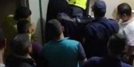 16 عاملاً يصابون بالاختناق داخل مصنع ملابس بالإسماعيلية