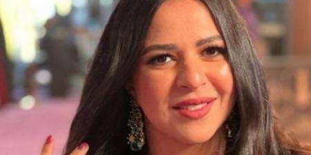 أنباء عن انفصال دنيا سمير غانم ورامي رضوان.. شقيقتها إيمي تكشف الحقيقة