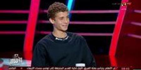 حمزه عبدالكريم .. 19 معلومة عن «جوهرة الأهلي» الذي يفاوضه برشلونة رسميًا