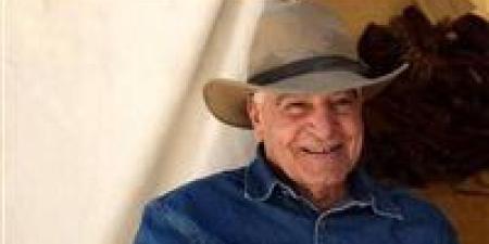 جدل بين زاهي حواس ووسيم السيسي حول بناة الأهرامات