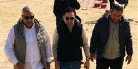 الصبروط يتفقد تطوير مركز التنمية الشبابية بالشيخ زايد