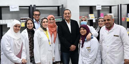 رئيس الوزراء يتفقد مركز طب الأسرة والمركز التكنولوجي بطحانوب بالقليوبية ويجري حوارًا مع المواطنين.. صور