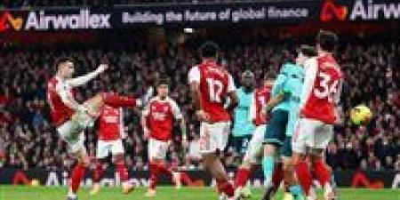 آرسنال يتصدر الدوري الإنجليزي.. ومانشستر سيتي يلاحقه بشراسة في صراع النقاط