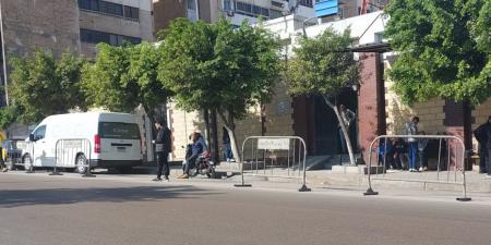 تمهيدًا لنقلها القاهرة.. أسرة الفنانة نيفين مندور تتسلم جثمانها من المشرحة بالإسكندرية