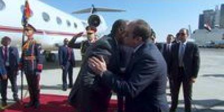 الرئيس السيسي يستقبل رئيس مجلس السيادة السوداني لبحث تسوية الأزمة وتعزيز العلاقات الثنائية|صور