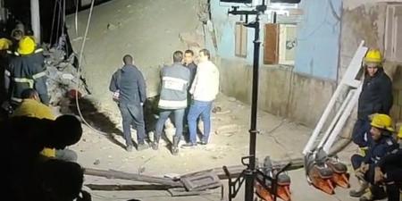 النيابة العامة تكلف لجنة متخصصة لمعاينة عقار المنيا المنهار