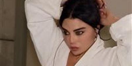 فيديوهات هيفاء وهبي.. مقطع مثير وكليبات جريئة تشعل مواقع التواصل