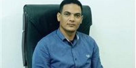 وداعًا طبيب الإنسانية.. تشييع جثمان ضحية الطلقة الطائشة بقنا