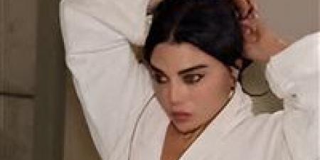 فيديوهات هيفاء وهبي.. الحكاية بدأت بـ كليب وانتشرت بمقطع وانتهت برقصة