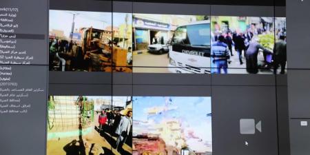 من داخل مركز السيطرة .. محافظ المنيا يتابع حملات إزالة الإشغالات بالمراكز