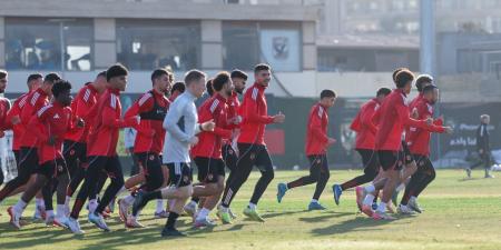 الأهلى يختتم تدريباته لمواجهة غزل المحلة فى كأس العاصمة بحضور شبابه.. صور