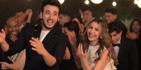 بعد تعاونه مع جنات فى دويتو الليلة حلوة.. الحسن عادل: قدمت بروح مبهجة