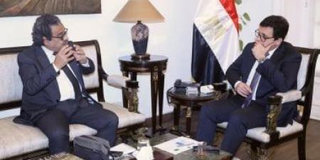 وزير الثقافة يبحث مع رئيس اتحاد الناشرين استعدادات معرض القاهرة الدولة