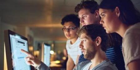 1.1 مليون موظف تم تسريحهم فى الولايات المتحدة فقط بسبب الذكاء الاصطناعى