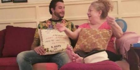 أول تعليق من أحمد الفيشاوي على وفاة والدته سمية الألفي: هعيش عمري حزين عليكي