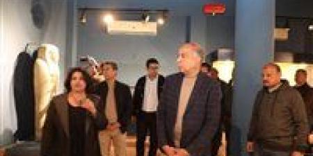 يضم 950 قطعة أثرية .. محافظ المنيا يزور متحف آثار ملوي