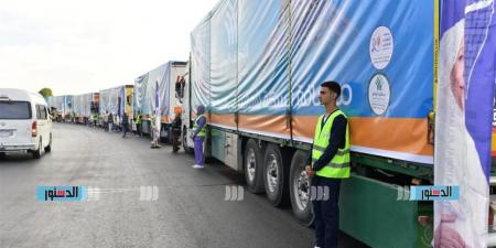 جسر "زاد العزة".. انطلاق قافلة مساعدات جديدة من مصر إلى قطاع غزة