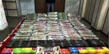 سقوط صاحب شركة يتاجر في الألعاب النارية والأسلحة البيضاء بالإسكندرية