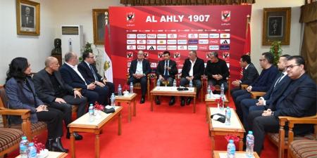 وزير الشباب والرياضة يلتقي أعضاء مجلس إدارة النادي الأهلي