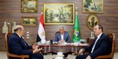 رئيس اتحاد الكونغ فو يبحث مع محافظ الإسماعيلية إقامة معسكر تدريبي دولي