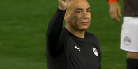 فرحة خاصة لـ حسام حسن مع الجماهير بعد فوز مصر القاتل على زيمبابوي