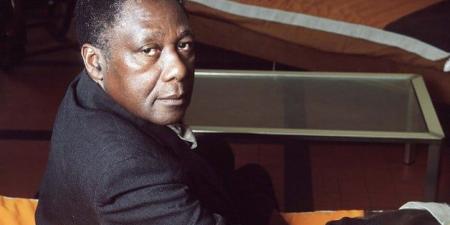 الكاميرون Vs الجابون بأمم أفريقيا.. أبرز كتاب الدولتين