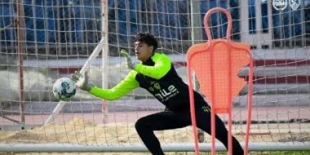 الزمالك يجدد عقد عمر عبد العزيز خلال ساعات وحمد يوقع 3 مواسم بعد لقاء الحرس