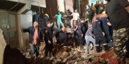 بعد مصرع وإصابة 17.. استمرار البحث عن ضحايا جدد أسفل انقاض عقار إمبابة المنهار