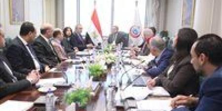 وزير الصحة يترأس اجتماع مجلس إدارة الهيئة العامة للمستشفيات التعليمية رقم (18)
