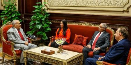 وزيرة التخطيط والتنمية الاقتصادية تلتقي رئيس مجلس الشيوخ