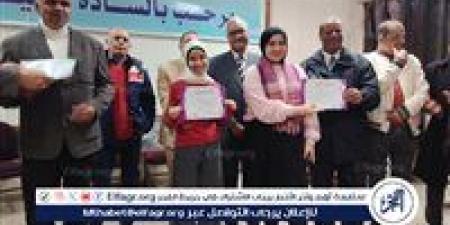 قصر ثقافة أبوتيج بأسيوط ينظم الحفل الختامي القوافل الثقافية التنوير والإبداع لاكتشاف الموهوبين والمبدعين بالمدارس