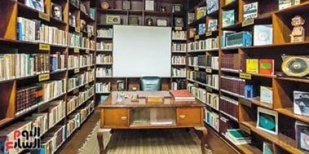 توزيع شهادات الورش المتخصصة فى الفنون والآداب بمتحف نجيب محفوظ