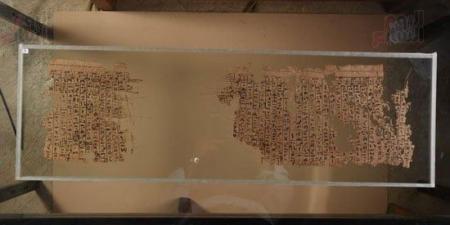 بردية وادى الجرف أول دليل مكتوب يربط بين نشاط العمال وبناء الهرم