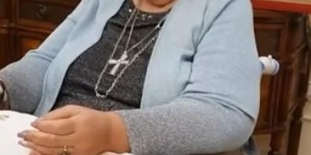 تدعو لأولادها وأحفادها.. أخر ظهور لـ والدة هاني رمزي قبل وفاتها