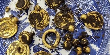 قلادات ذهبية من القرن الـ 6 فى النرويج.. والعلماء يصفون الاكتشاف بالأهم