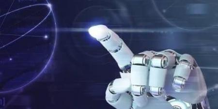 الصين تبدأ الإنتاج الضخم للروبوتات البشرية تحت مراقبة إيلون ماسك