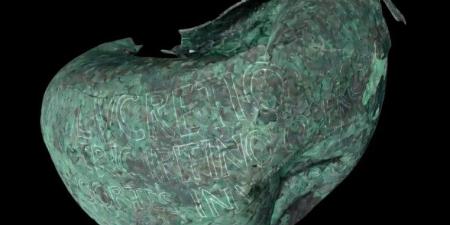 العثور على كأس رومانية بقرطاجنة يكشف اسم حاكم لم يكن معروفًا