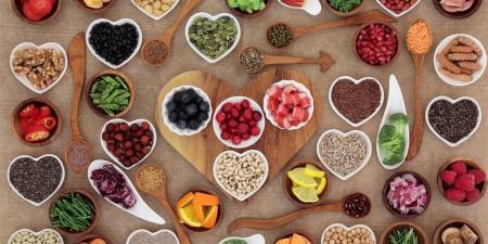 التغذية الشتوية.. أطعمة تدعم المناعة وأخرى تهددها