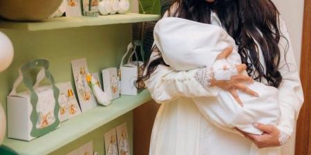 سالي عبد السلام في أول ظهور مع طفلها هارون: ادعولي والنبي أنا بحاول لوحدي وخايفة