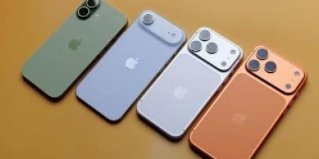 كيف ترى آبل مستقبل آيفون خلال الخمسين عامًا القادمة؟