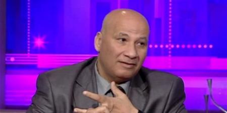 سلوكيات نمطية وحساسية للصوت والضوء من علامات التوحد.. تعرف عليها