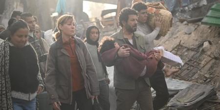 بيشوي نادر يكشف كواليس وأبرز الخدع البصرية في مسلسل "صحاب الأرض"