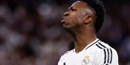 فينيسيوس جونيور يكشف حقيقة تمديد عقده مع ريال مدريد