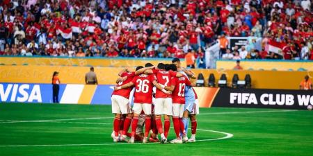 رغم الهجوم المتكرر.. نجم الأهلى على موعد مع رقم تاريخى نهاية الموسم