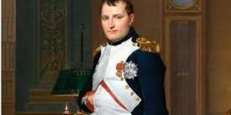 قصة نفي الإمبراطور الفرنسي نابليون بونابرت لجزيرة إلبا: أيام جنرال في العزلة