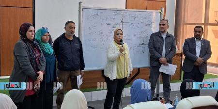 مدير تعليم مطروح تتابع فعاليات المراجعة النهائية لطلاب الشهادة الثانوية